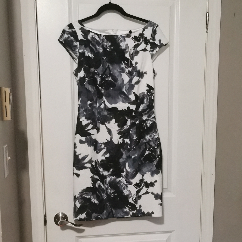 White House Black Market Black and White Floral Mini Dress